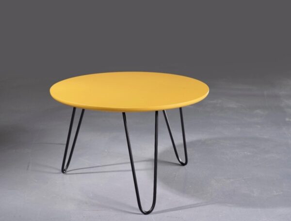 שולחן סלון עגול בצבע צהוב רגלי סיכה ברזל קוטר 60 ס"מ דגם אסנת - 1